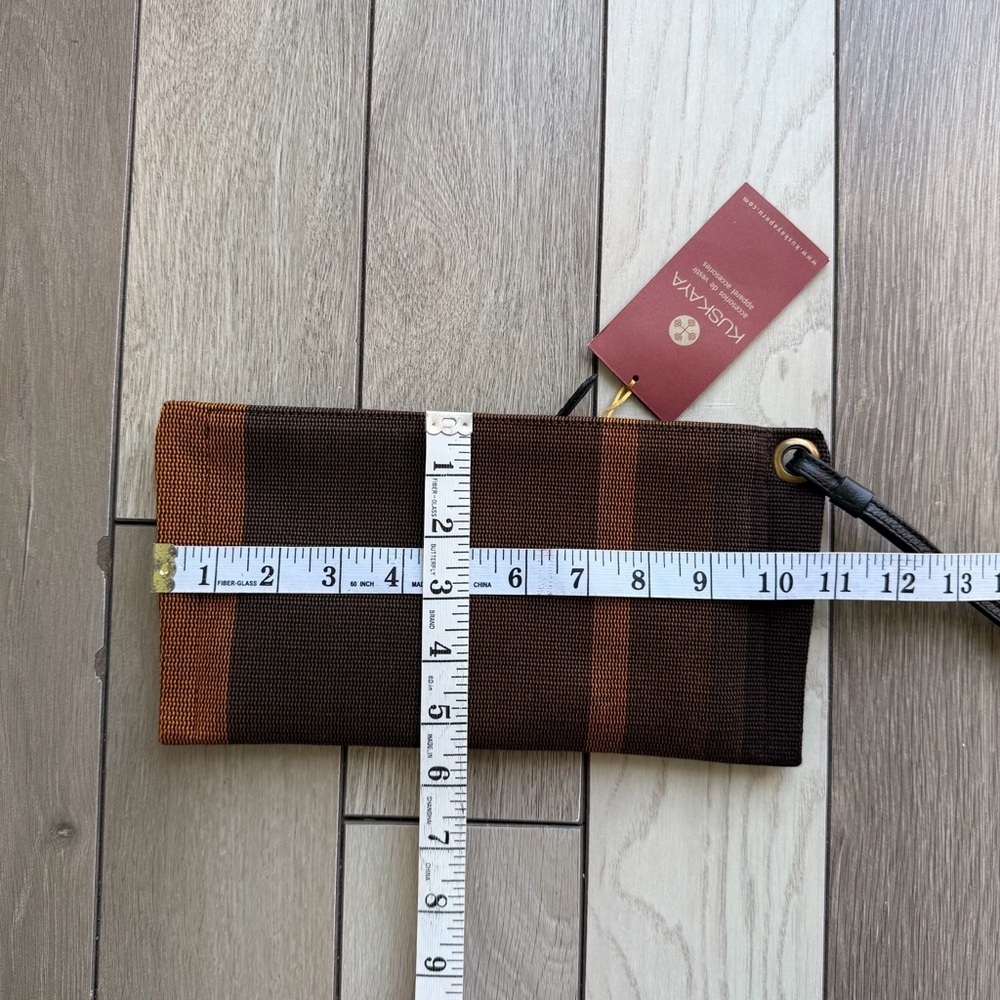 Kuskaya Small Striped Pouch - Picture 2 of 6